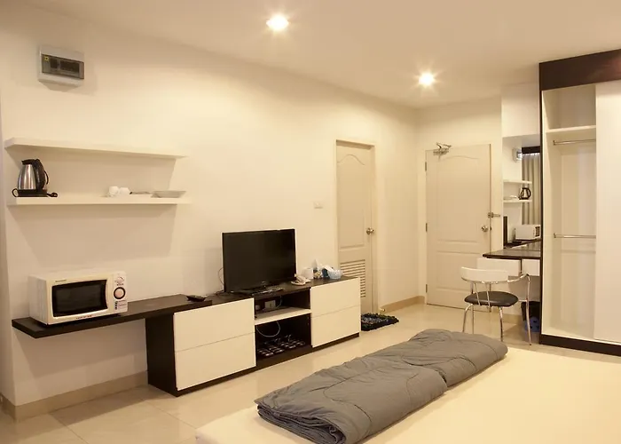 Tongtip Place Aparthotel Bangkok