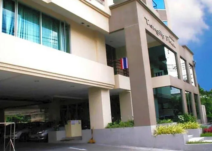 Tongtip Place Aparthotel 3*