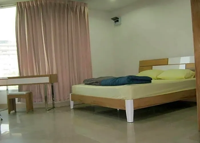 Tongtip Place Aparthotel Bangkok
