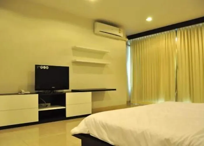 Tongtip Place Bangkok