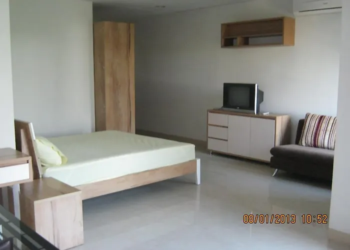 Tongtip Place Aparthotel 3*