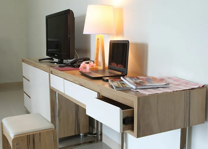 Tongtip Place 3*